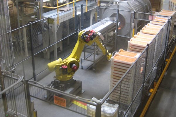 Manufacturing Embraces AI as a Strategic Driver Amid Industry Challenges