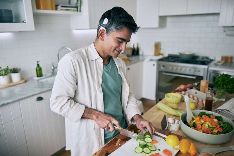 Cochlear Unveils Groundbreaking Edge AI Cochlear Implant with On-Device Machine Learning