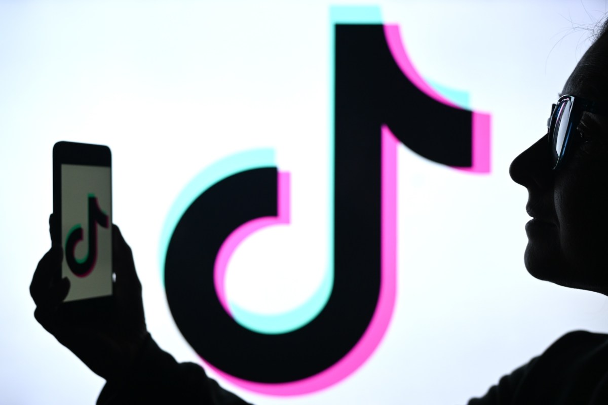 TikTok to Transfer U.S. Operations Control to American Investor Consortium Amid Regulatory Pressure
