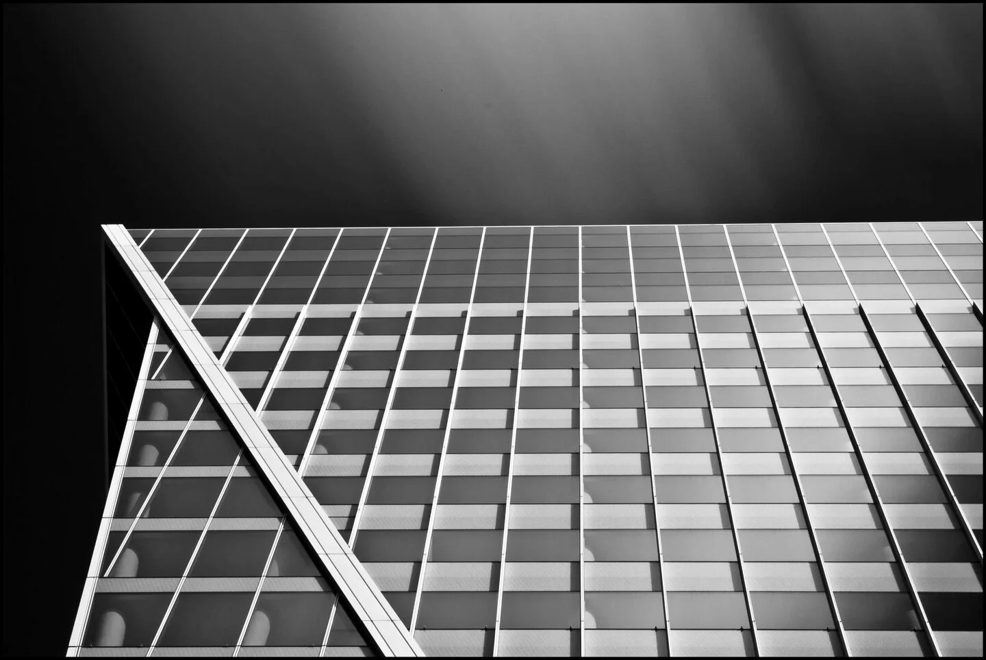 Deloitte Survey Reveals Rising Optimism in AI-Driven Productivity Among UK CFOs