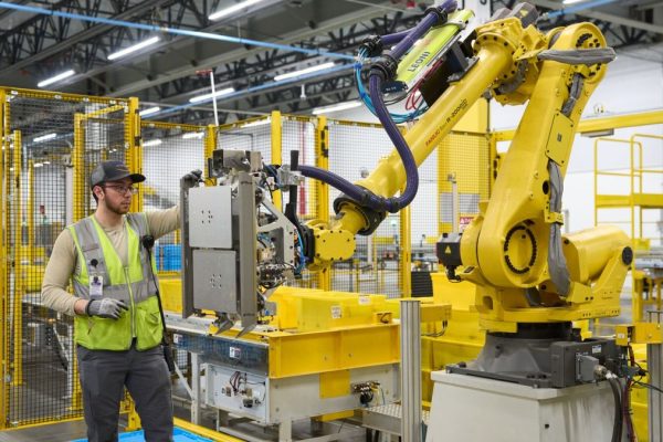 Amazon Discontinues Blue Jay Robotics Project After Less Than Six Months