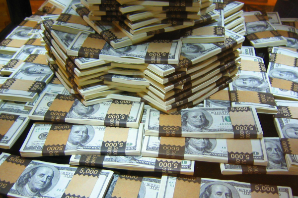 Goldman Sachs Successfully Implements Anthropic’s AI Systems to Enhance Banking Operations