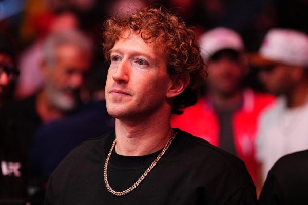 Mark Zuckerberg Reaches Out to Elon Musk Offering Support for DOGE Cryptocurrency