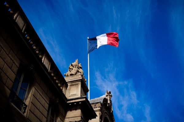 France to Transition from Windows to Linux to Reduce Dependence on US Technology
