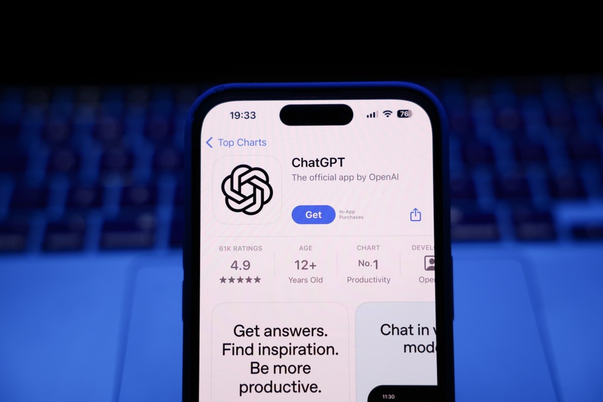 OpenAI’s ChatGPT Market Share Dips Below 50% Amid Rising Competition from Google’s Gemini and Anthropic’s Claude