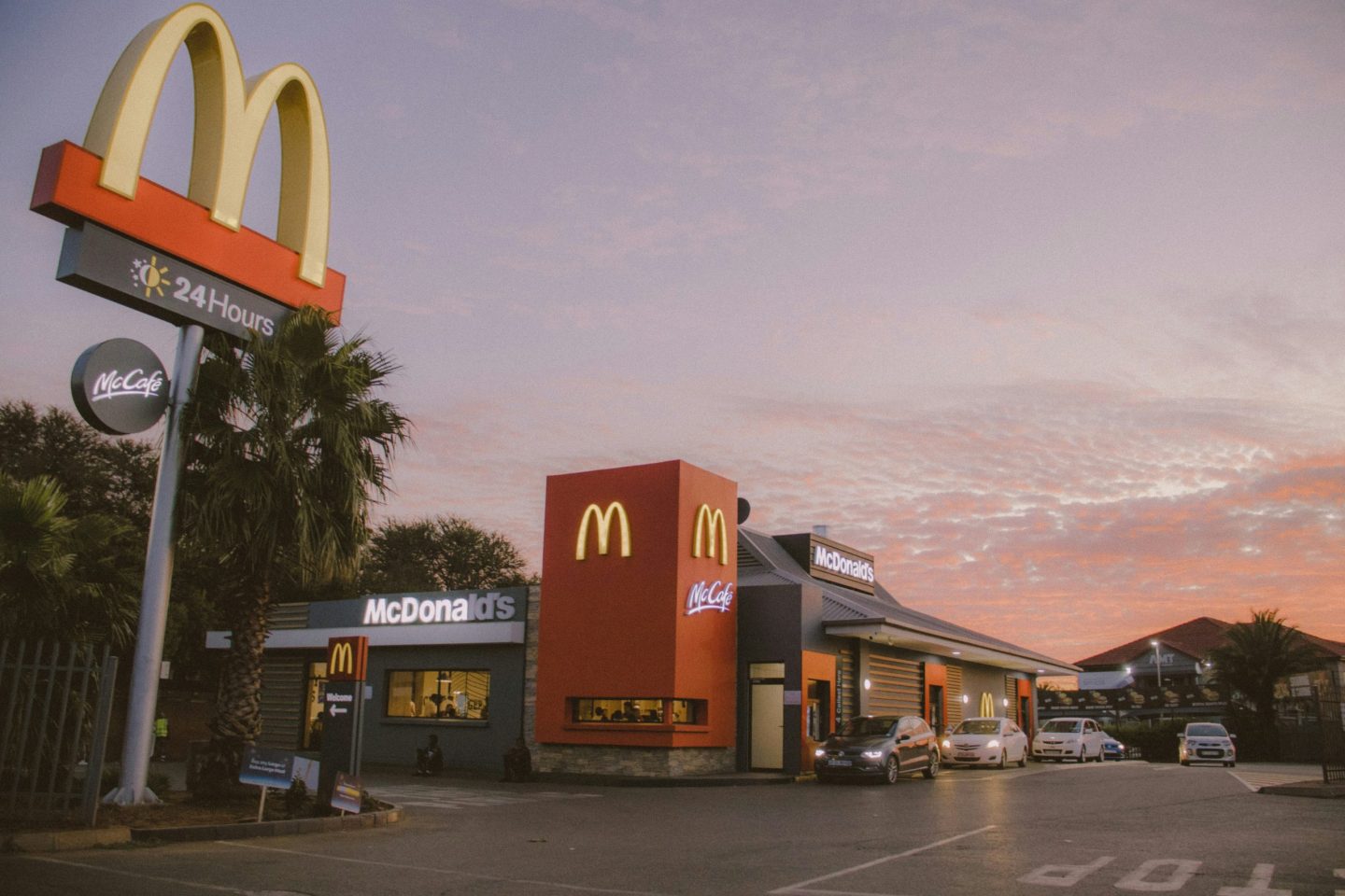 McDonald drive thru system - McDonald’s Pilots Google-Backed ArchIQ AI System for Drive-Thru Efficiency